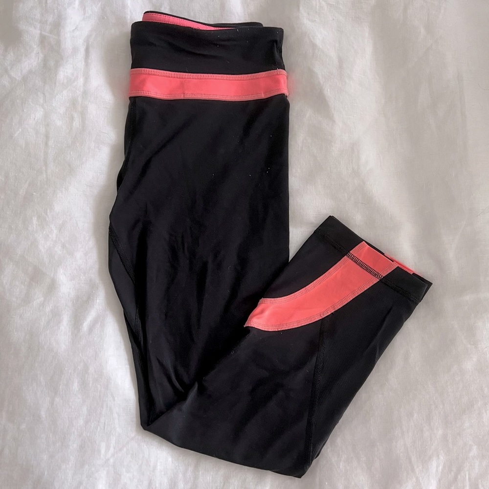 Lululemon Run Inspire Crop with Luxtreme mesh